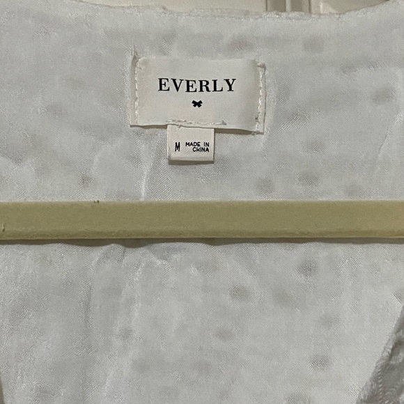 New White Eyelet Lace Romper w/ Ruffles - NWOT - Picture 8 of 9